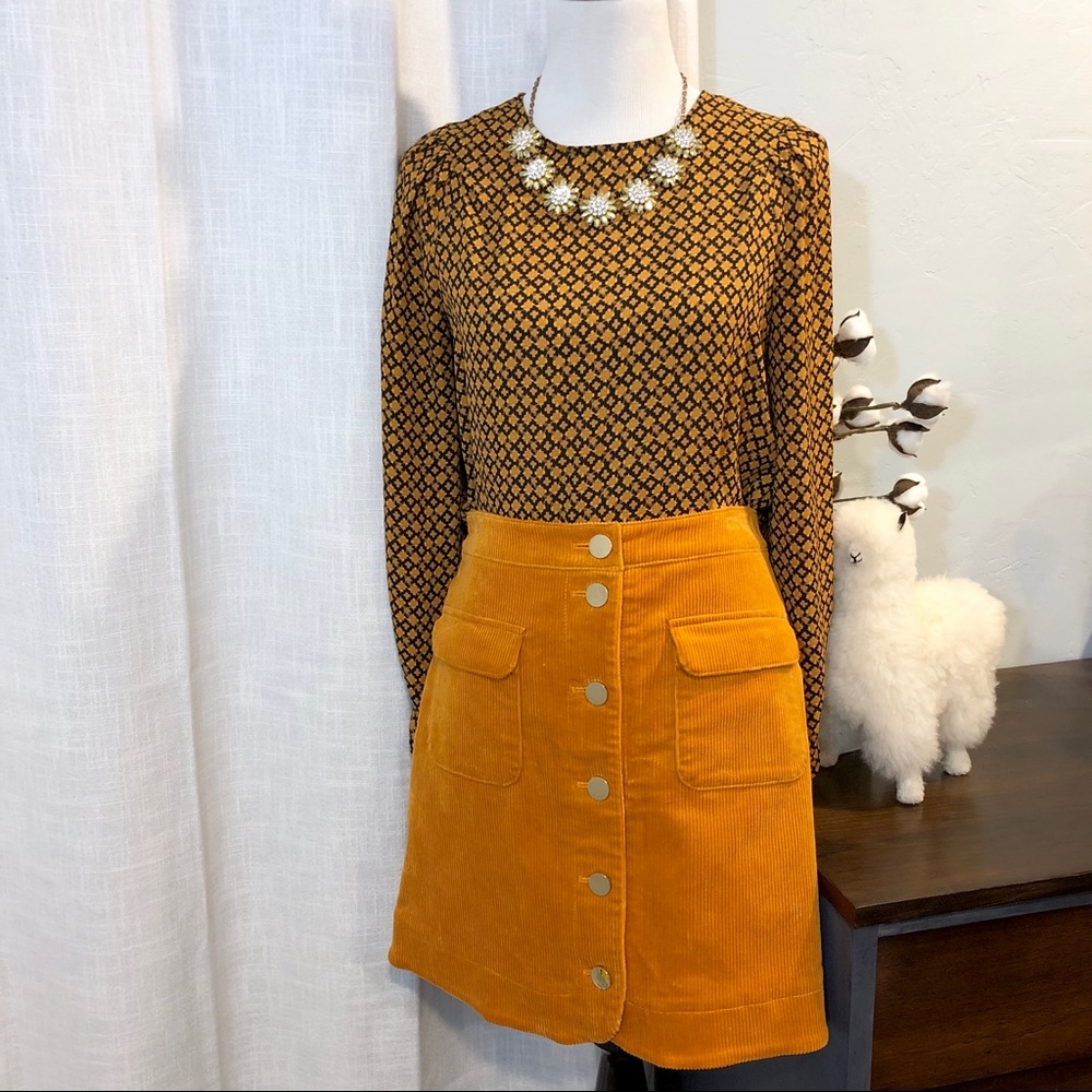 *Sold on other website*HOST PICK!Retro Loft Skirt